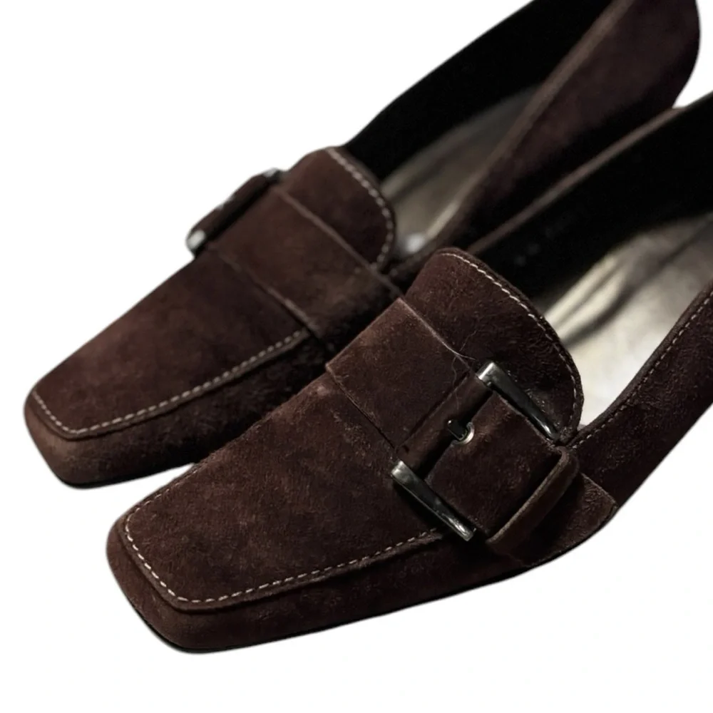 Stuart Weitzman Brown Suede Loafers Silver Buckle Kitten Heel Pumps Size 7.5 M - Picture 9 of 14